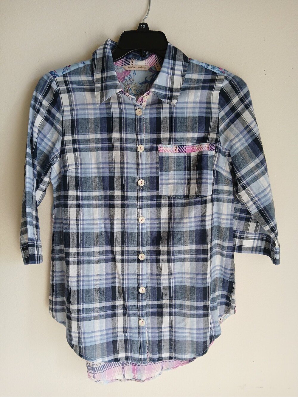 Soft Surroundings Embrodiered Button Front Top Size XS NWOT